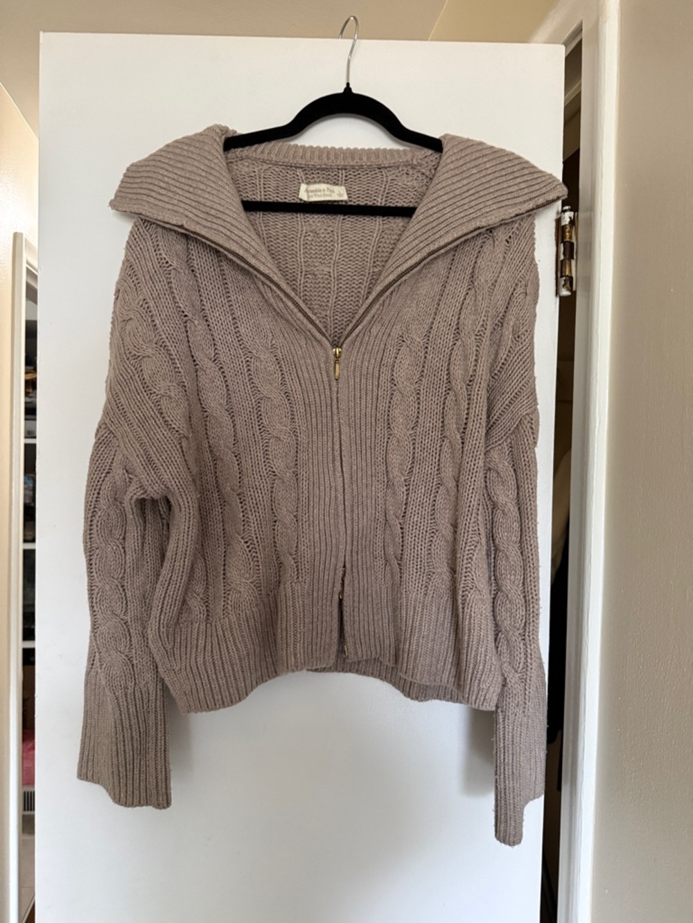 Abercrombie & Fitch Merino Wool Grey Cable-Knit Zip Cardigan